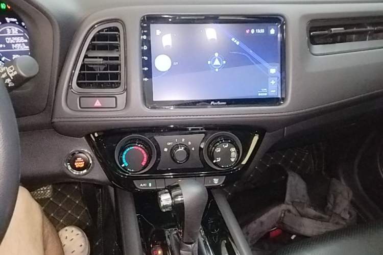 Used Honda Vezel 2020 1.5L CVT Elite Edition Audio And AC Panel
