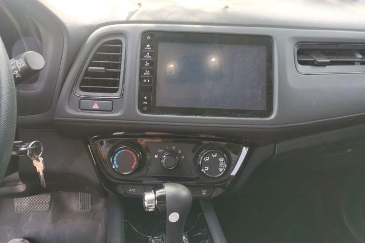 Used Honda Vezel 2020 1.5L CVT Pioneer Edition Audio And AC Panel