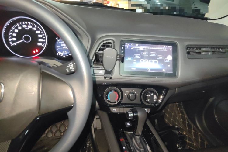 Used Honda Vezel 2020 1.5L CVT Elite Edition Audio And AC Panel