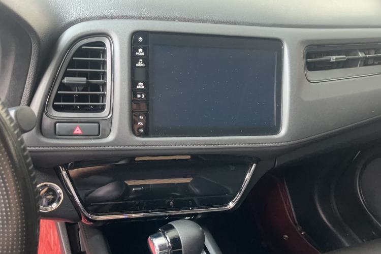 Used Honda Vezel 2020 220 TURBO CVT Luxury Edition Audio And AC Panel