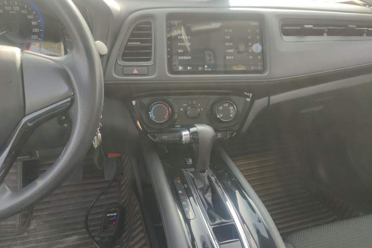 Used Honda Vezel 2020 1.5L CVT Elite Edition Audio And AC Panel