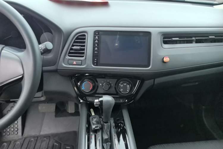 Used Honda Vezel 2020 1.5L CVT Pioneer Edition Audio And AC Panel