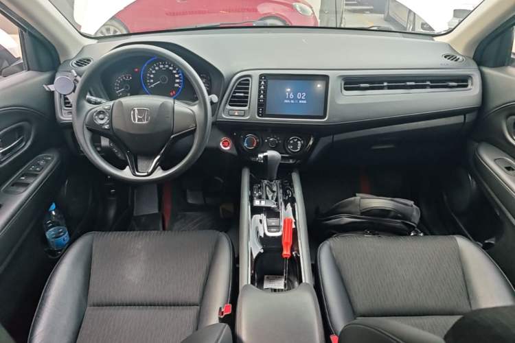 Used Honda Vezel 2020 1.5L CVT Luxury Edition Center Console