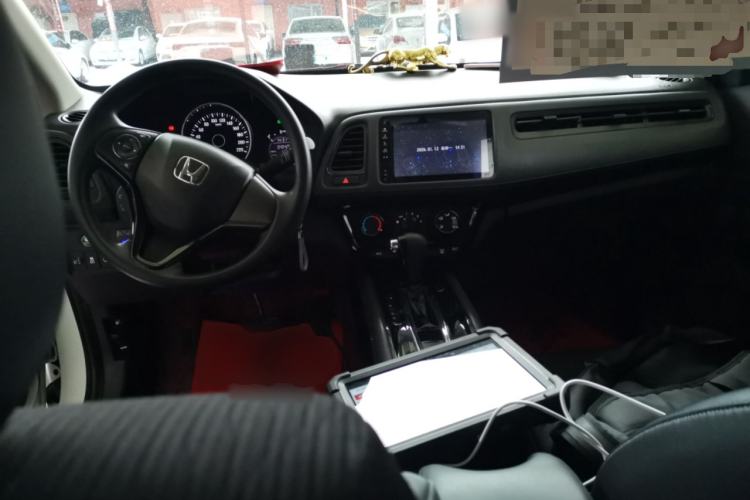 Used Honda Vezel 2020 1.5L CVT Pioneer Edition Center Console