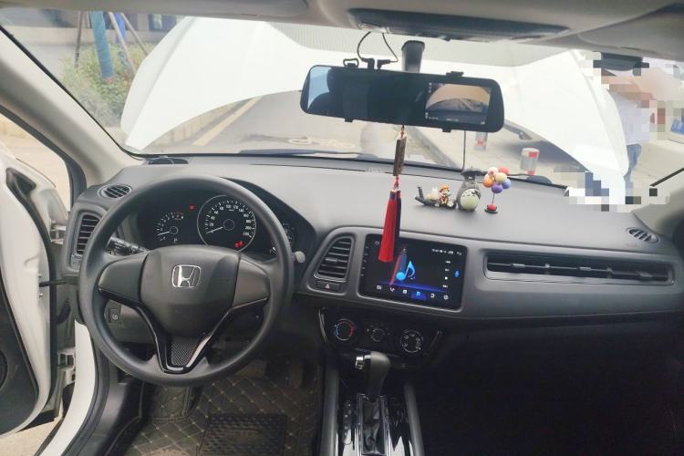 Used Honda Vezel 2020 1.5L CVT Elite Edition Center Console