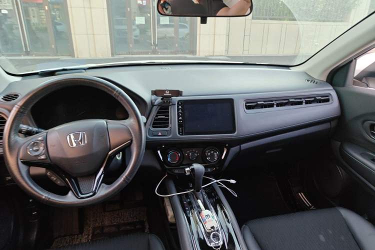 Used Honda Vezel 2020 1.5L CVT Pioneer Edition Center Console