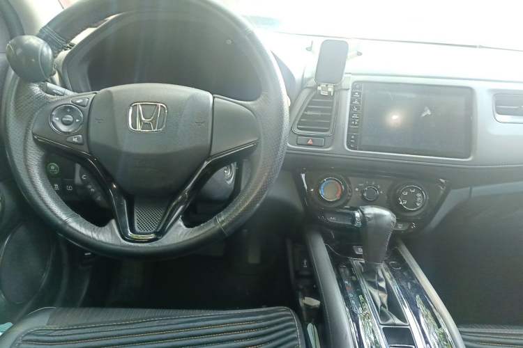 Used Honda Vezel 2020 1.5L CVT Pioneer Edition Center Console