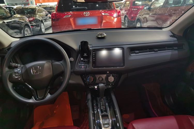 Used Honda Vezel 2020 1.5L CVT Pioneer Edition Center Console