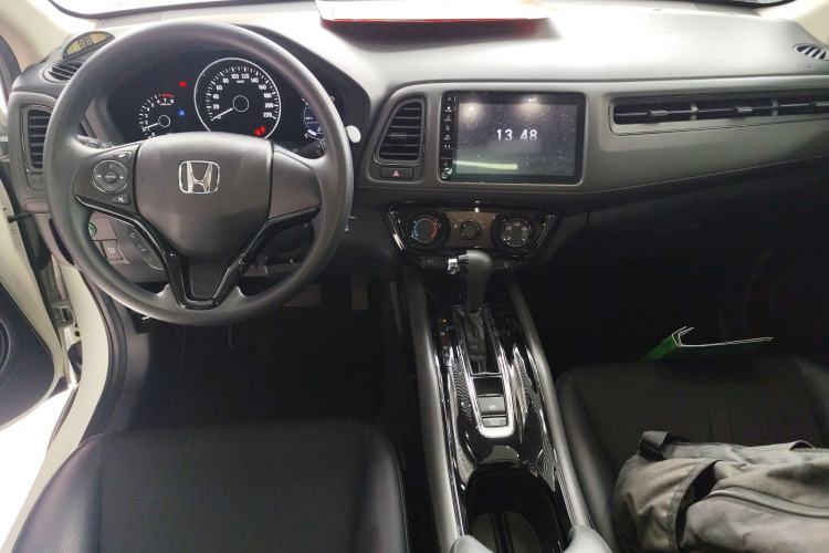 Used Honda Vezel 2020 1.5L CVT Pioneer Edition Center Console
