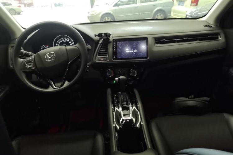 Used Honda Vezel 2020 1.5L CVT Pioneer Edition Center Console