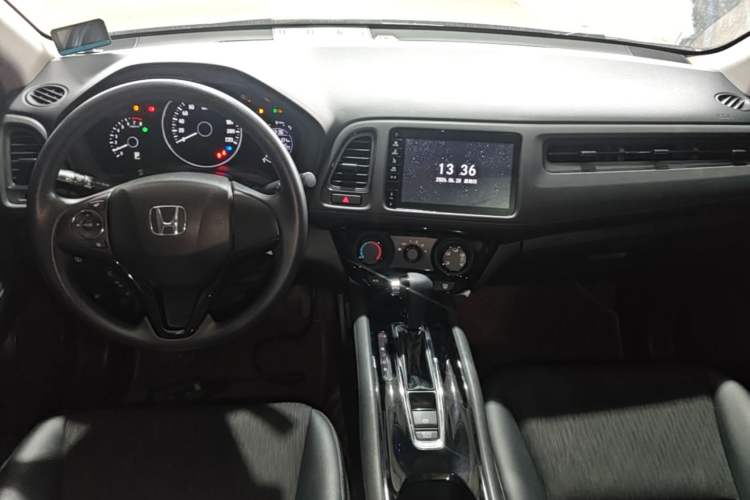 Used Honda Vezel 2020 1.5L CVT Pioneer Edition Center Console