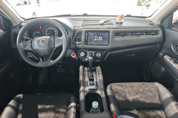 Used Honda Vezel 2020 1.5L CVT Luxury Edition Center Console