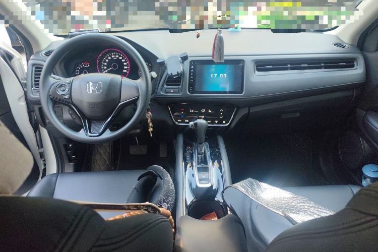 Used Honda Vezel 2020 220 TURBO CVT Elite Edition Center Console