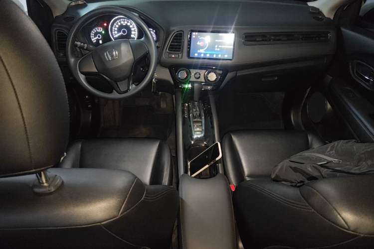 Used Honda Vezel 2020 1.5L CVT Elite Edition Center Console