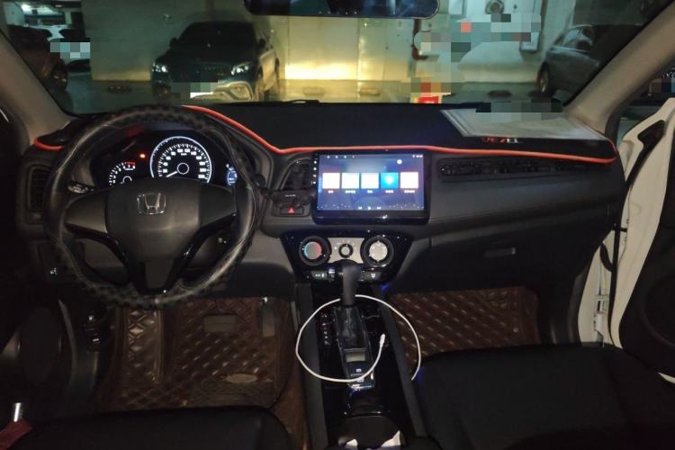 Used Honda Vezel 2020 1.5L CVT Elite Edition Center Console