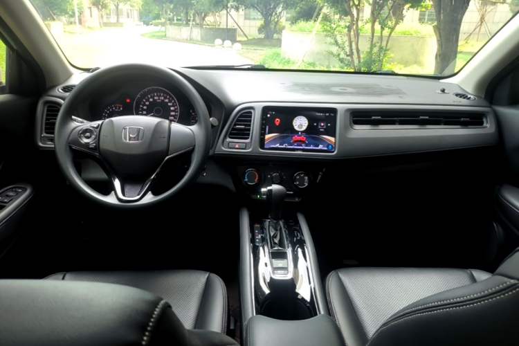 Used Honda Vezel 2020 1.5L CVT Elite Edition Center Console