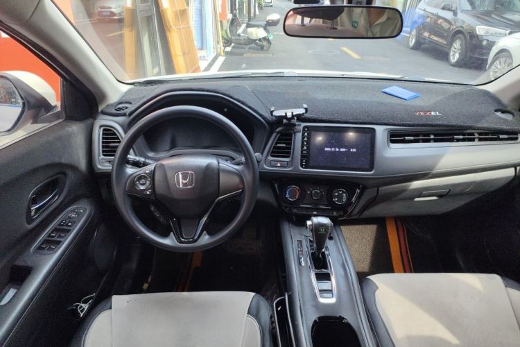 Used Honda Vezel 2020 1.5L CVT Pioneer Edition Center Console