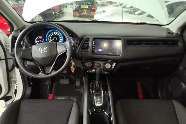 Used Honda Vezel 2020 1.5L CVT Elite Edition Center Console