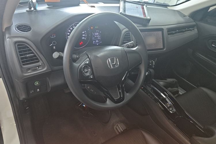 Used Honda Vezel 2020 1.5L CVT Luxury Edition Center Console