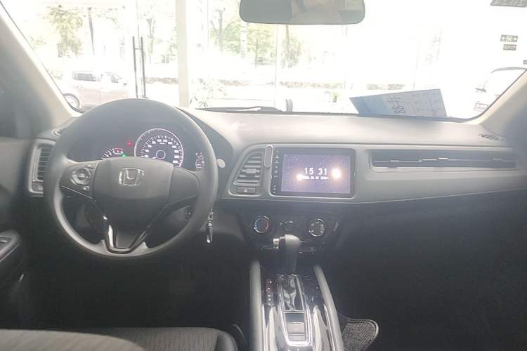 Used Honda Vezel 2020 1.5L CVT Pioneer Edition Center Console