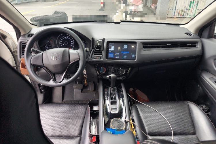 Used Honda Vezel 2020 1.5L CVT Elite Edition Center Console