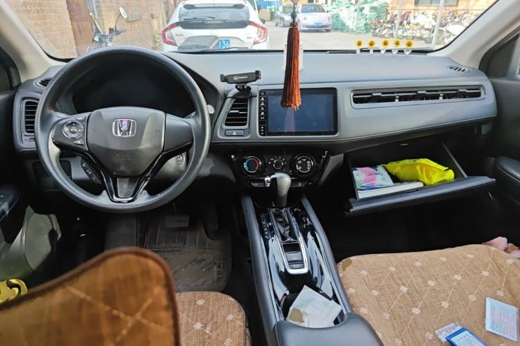 Used Honda Vezel 2020 1.5L CVT Pioneer Edition Center Console