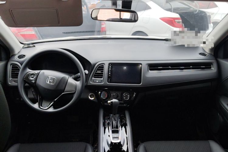 Used Honda Vezel 2020 1.5L CVT Luxury Edition Center Console