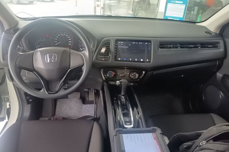 Used Honda Vezel 2020 1.5L CVT Elite Edition Center Console