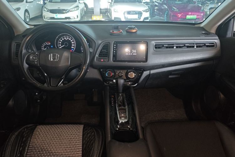 Used Honda Vezel 2020 1.5L CVT Pioneer Edition Center Console