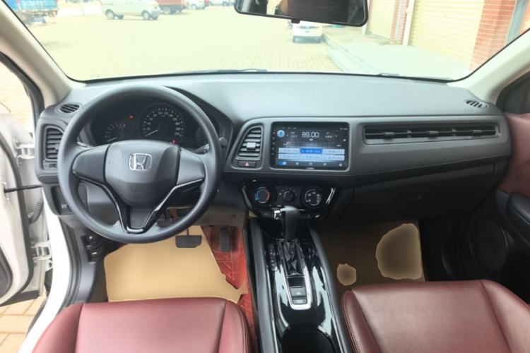 Used Honda Vezel 2020 1.5L CVT Elite Edition Center Console