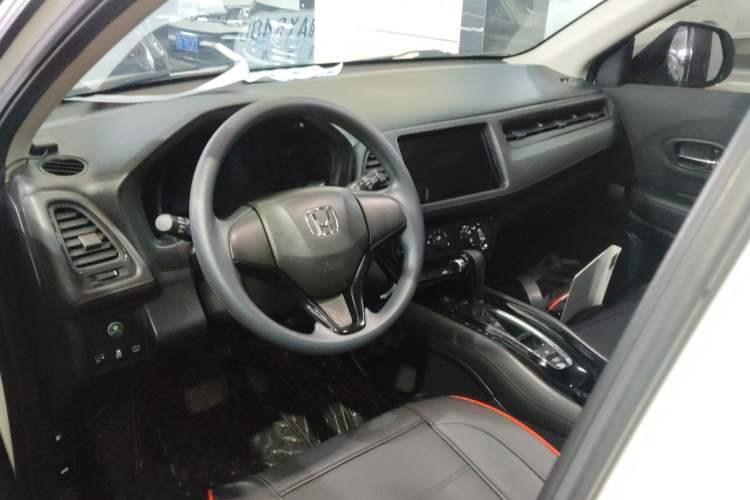 Used Honda Vezel 2020 1.5L CVT Elite Edition Center Console