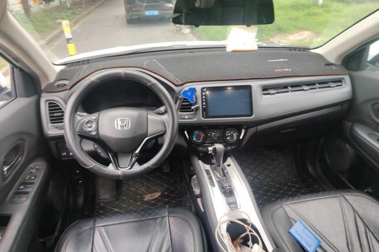 Used Honda Vezel 2020 1.5L CVT Pioneer Edition Center Console