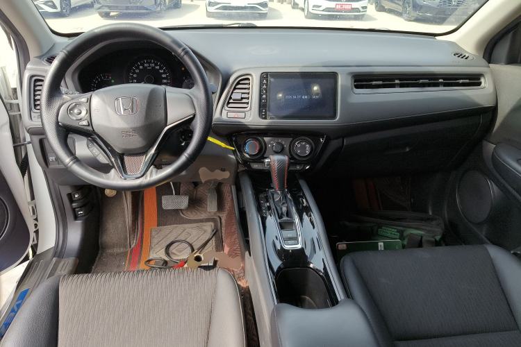 Used Honda Vezel 2020 1.5L CVT Pioneer Edition Center Console