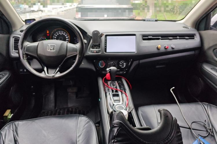 Used Honda Vezel 2020 1.5L CVT Elite Edition Center Console