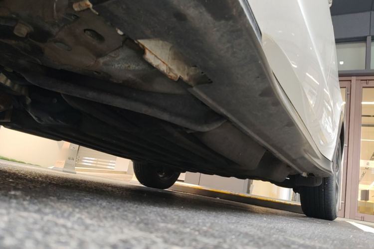 Used Honda Vezel 2020 1.5L CVT Pioneer Edition Chassis Front Left