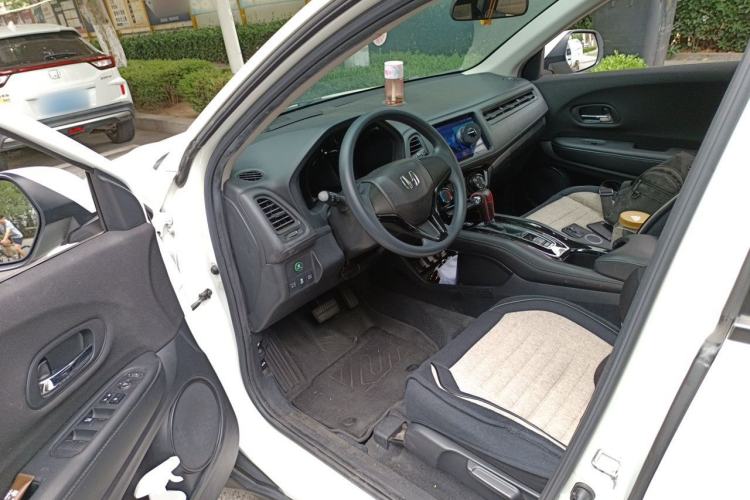 Used Honda Vezel 2020 1.5L CVT Elite Edition Driver Seat