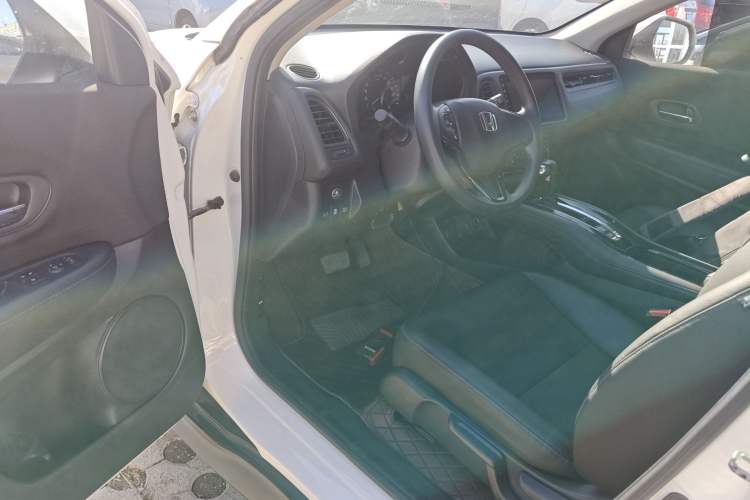 Used Honda Vezel 2020 1.5L CVT Pioneer Edition Driver Seat
