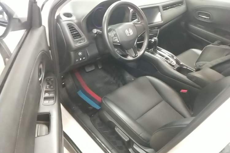 Used Honda Vezel 2020 220 TURBO CVT Luxury Edition Driver Seat