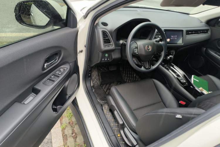 Used Honda Vezel 2020 1.5L CVT Pioneer Edition Driver Seat
