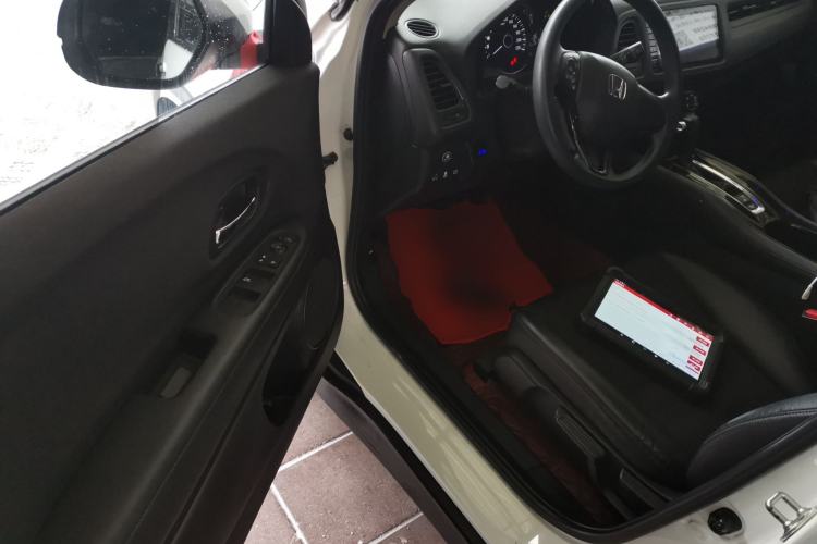 Used Honda Vezel 2020 1.5L CVT Pioneer Edition Driver Seat