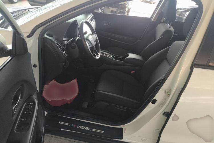 Used Honda Vezel 2020 1.5L CVT Elite Edition Driver Seat