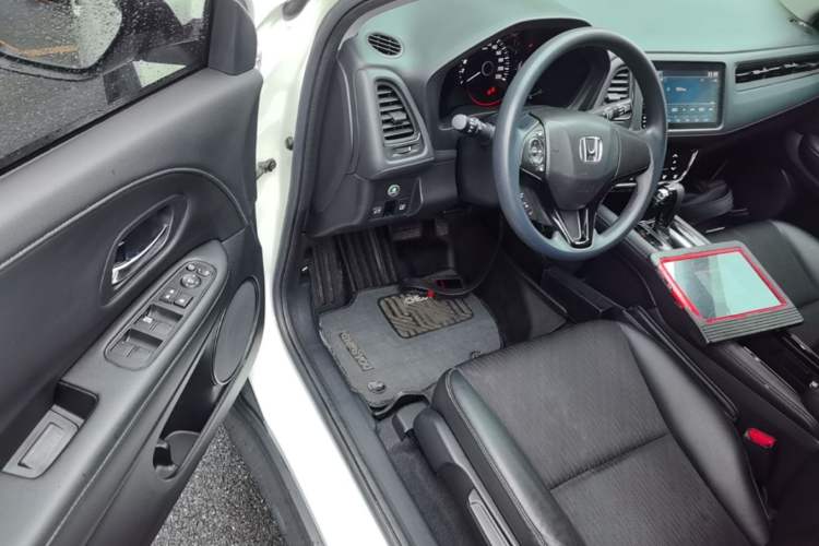 Used Honda Vezel 2020 220 TURBO CVT Luxury Edition Driver Seat