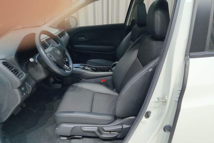 Used Honda Vezel 2020 1.5L CVT Pioneer Edition Driver Seat