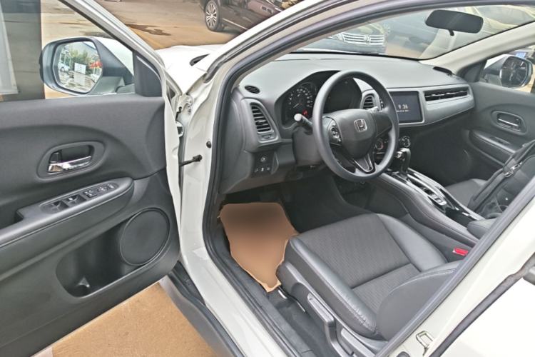 Used Honda Vezel 2020 1.5L CVT Pioneer Edition Driver Seat