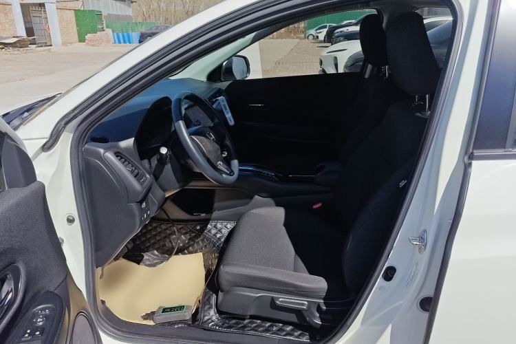 Used Honda Vezel 2020 1.5L CVT Elite Edition Driver Seat