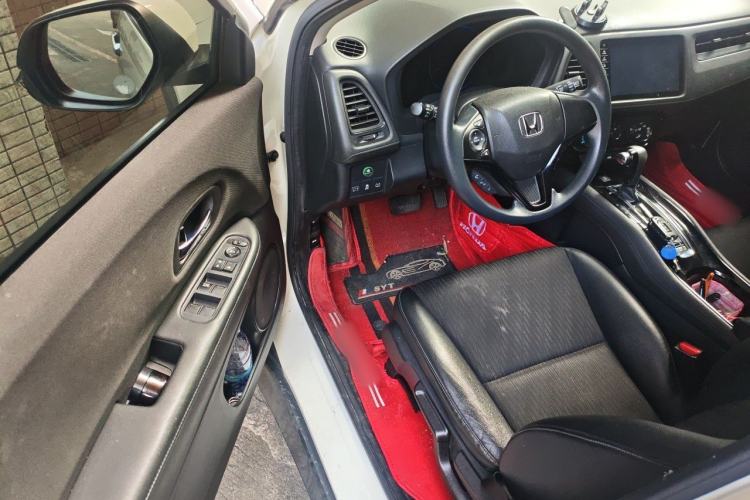 Used Honda Vezel 2020 1.5L CVT Pioneer Edition Driver Seat