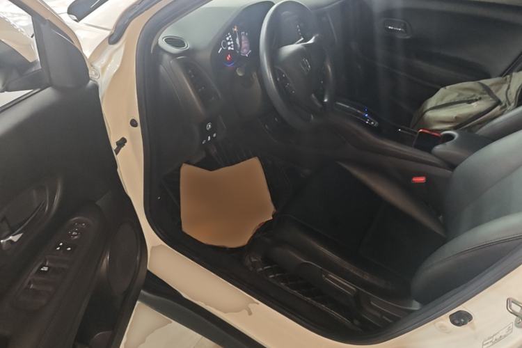 Used Honda Vezel 2020 1.5L CVT Pioneer Edition Driver Seat