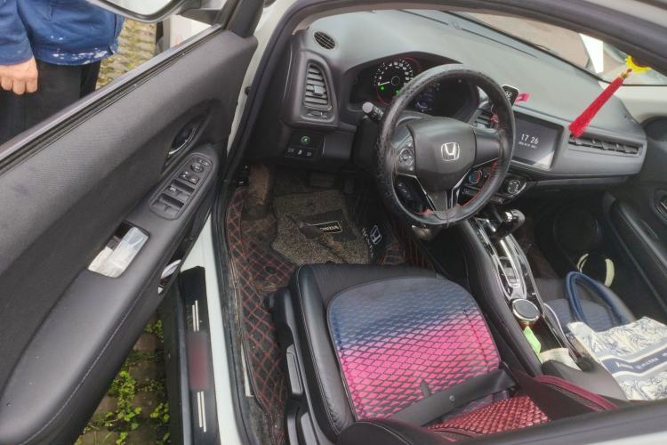Used Honda Vezel 2020 1.5L CVT Pioneer Edition Driver Seat