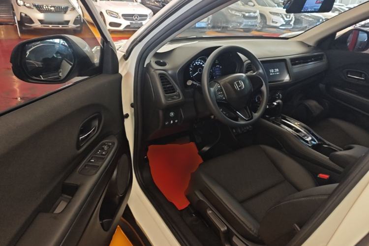 Used Honda Vezel 2020 1.5L CVT Pioneer Edition Driver Seat