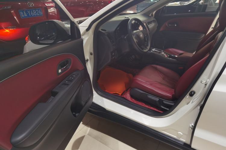 Used Honda Vezel 2020 1.5L CVT Pioneer Edition Driver Seat